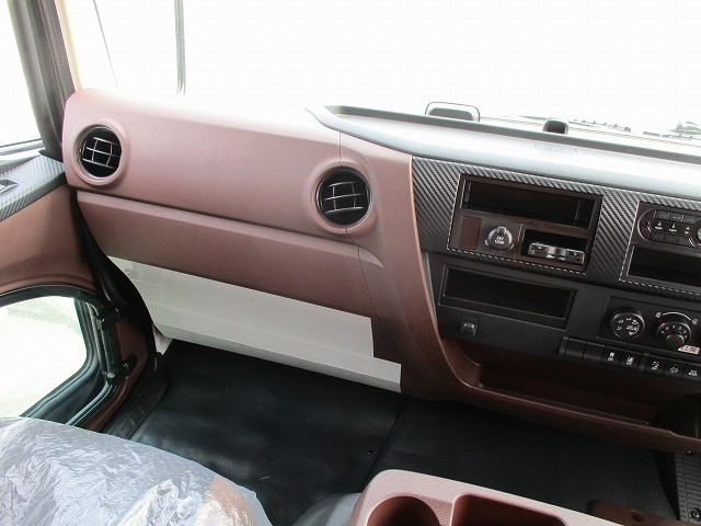 中古トラック 日野クレーン付平ボディ #16