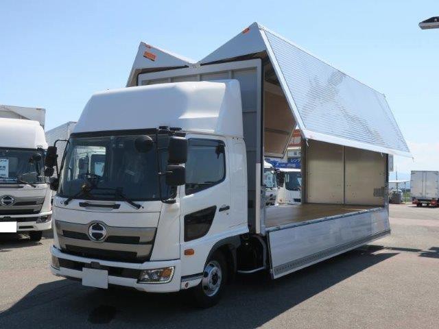 日野レンジャー 中型アルミウィング　