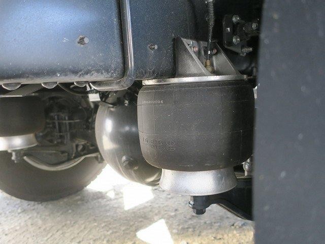 日野中型アルミウィング