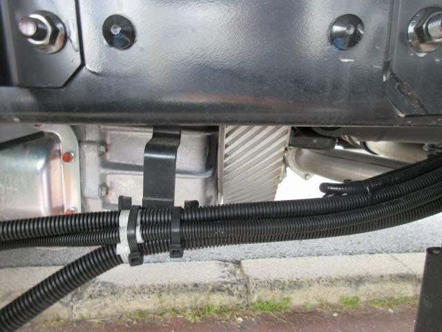 日野大型冷凍バン