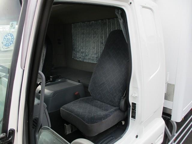 中古トラック 三菱ふそう冷凍バン #23