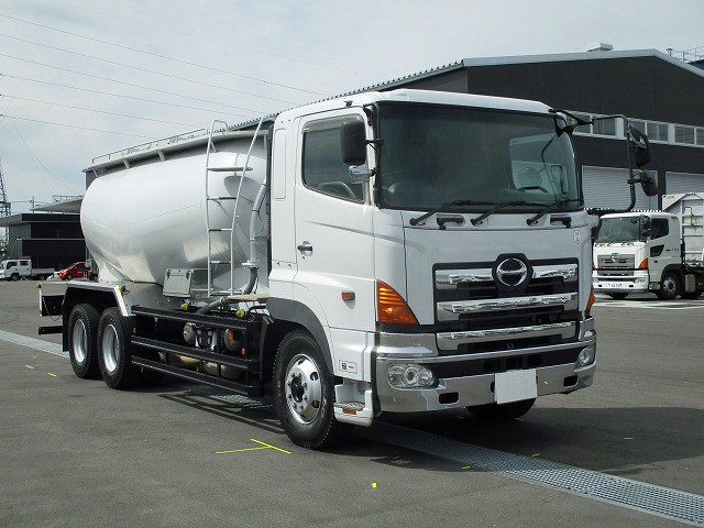 中古トラック 日野粉粒体運搬車 #2