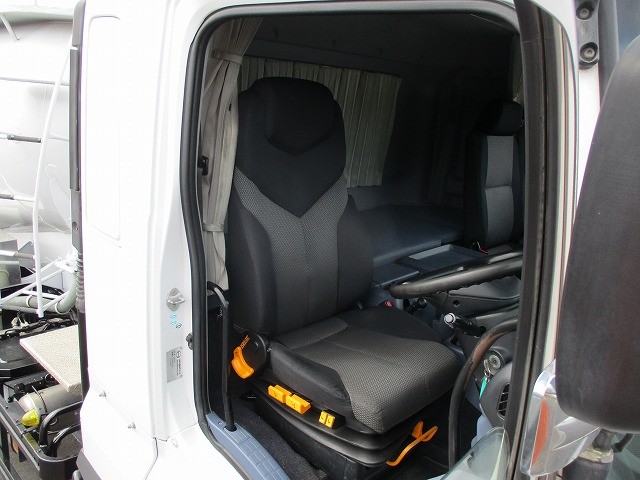 中古トラック 日野粉粒体運搬車 #13