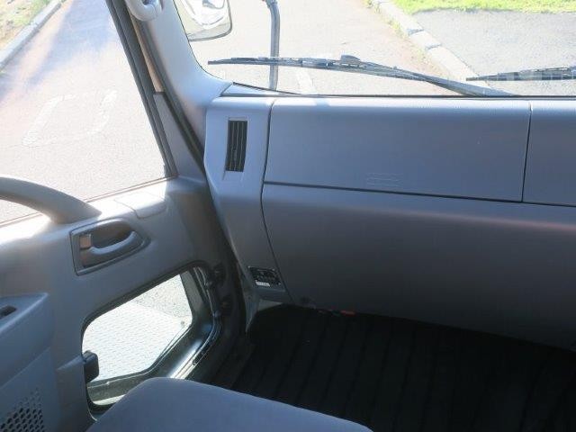いすゞ中型クレーン付