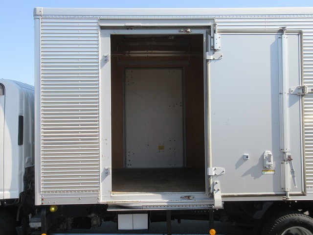 中古トラック いすゞアルミバン #9