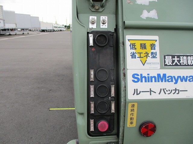 中古トラック いすゞパッカー車(塵芥車) #8