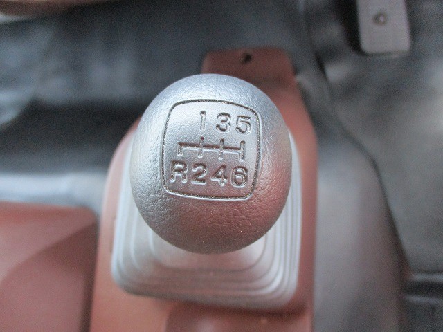 中古トラック 日野クレーン付平ボディ #18