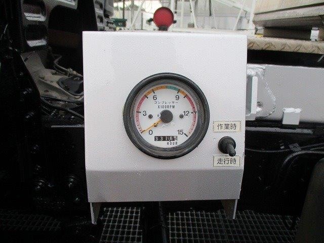 中古トラック 日野粉粒体運搬車 #20