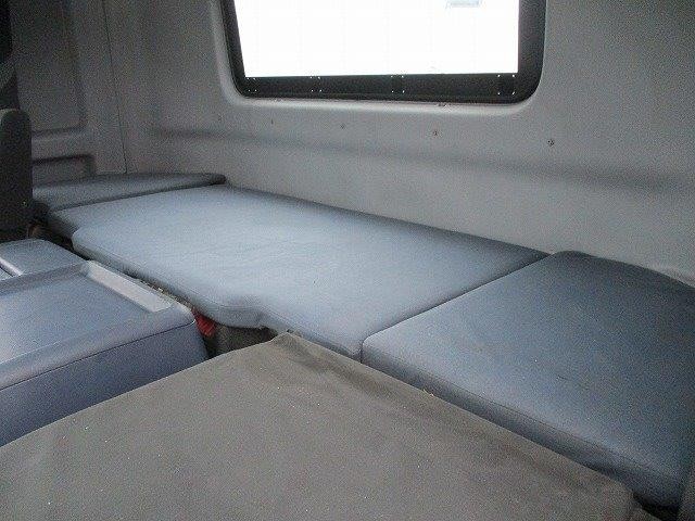 中古トラック 日野粉粒体運搬車 #22