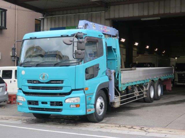 日産UD 大型クレーン付平ボディアルミブロック