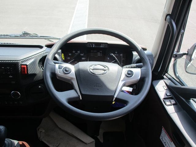 中古トラック 日野クレーン付平ボディ #16