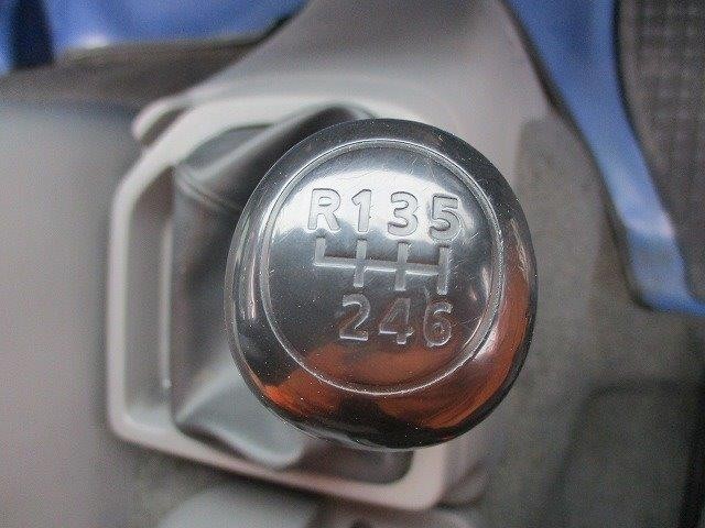 中古トラック UDトラックス平ボディアルミブロック #17