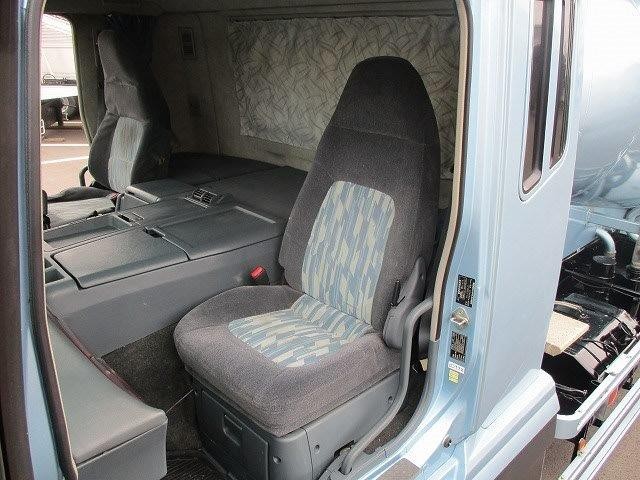 三菱ふそう 大型 粉粒体運搬車