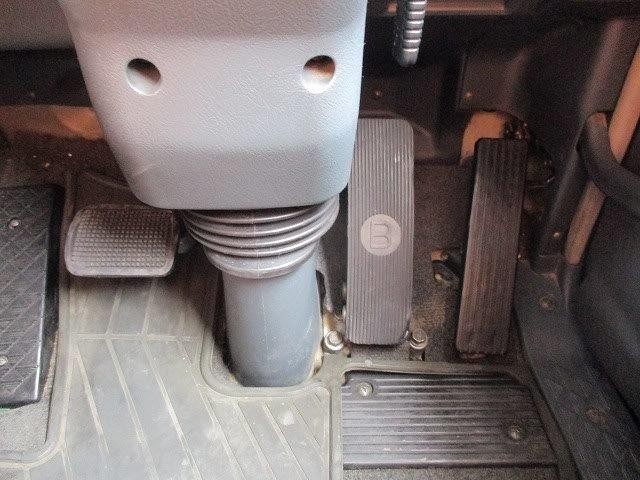 中古トラック 三菱ふそう粉粒体運搬車 ＃24