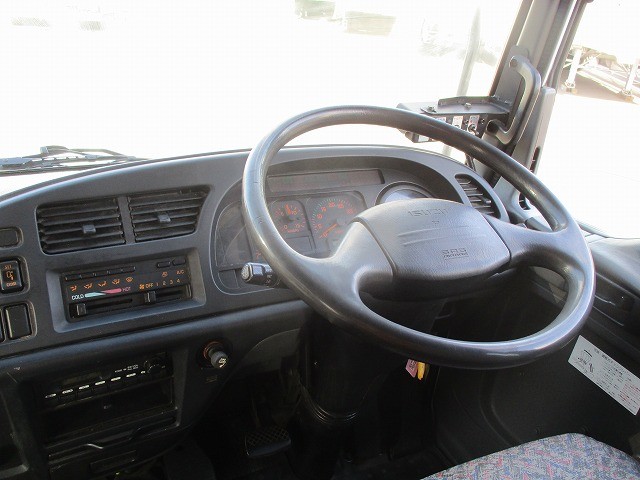 中古トラック いすゞパッカー車(塵芥車) #17