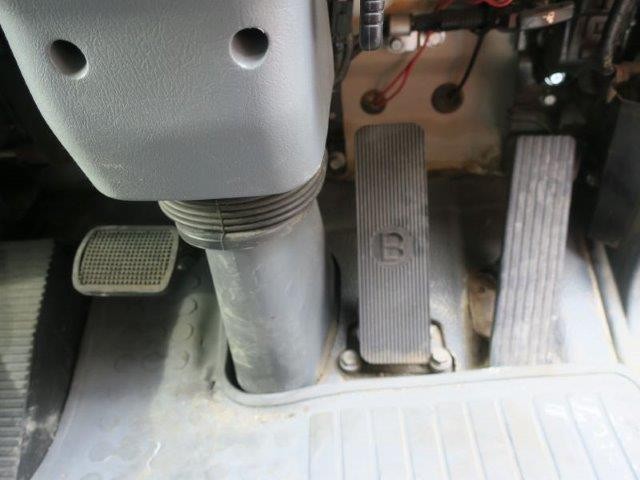 中古トラック 三菱ふそうミキサー車 #24