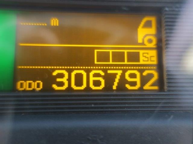 中古トラック UDトラックスアルミバン #17