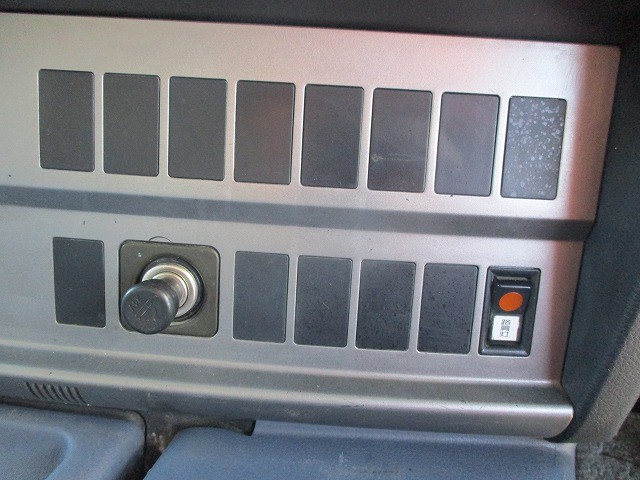 中古トラック 日野粉粒体運搬車 #18