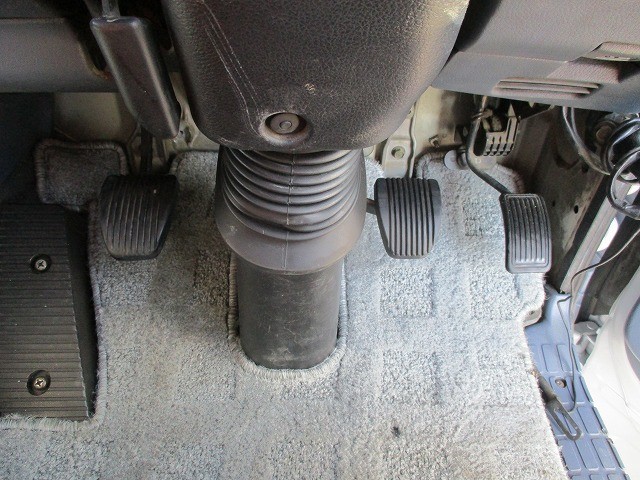 中古トラック 日野粉粒体運搬車 #24