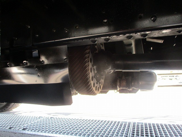 中古トラック UDトラックス平ボディアルミブロック #11