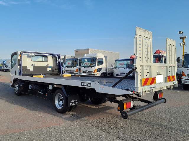 いすゞエルフ 小型車載車