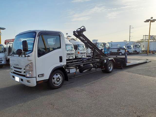 いすゞエルフ 小型車載車