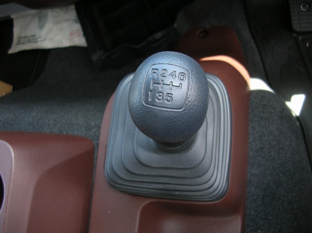 中古トラック 日野クレーン付平ボディ #17