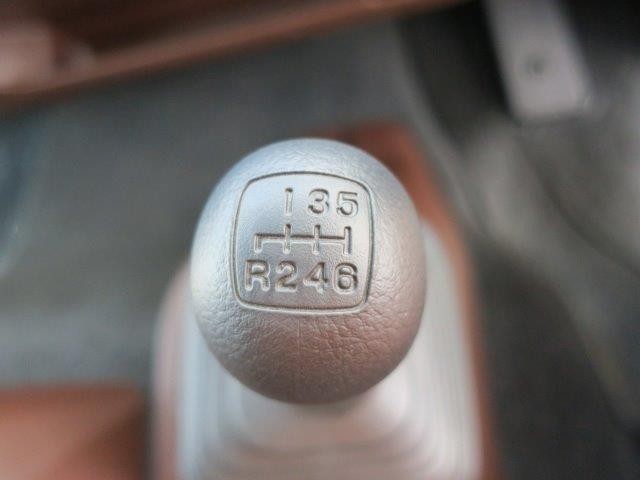 中型冷凍ウィング