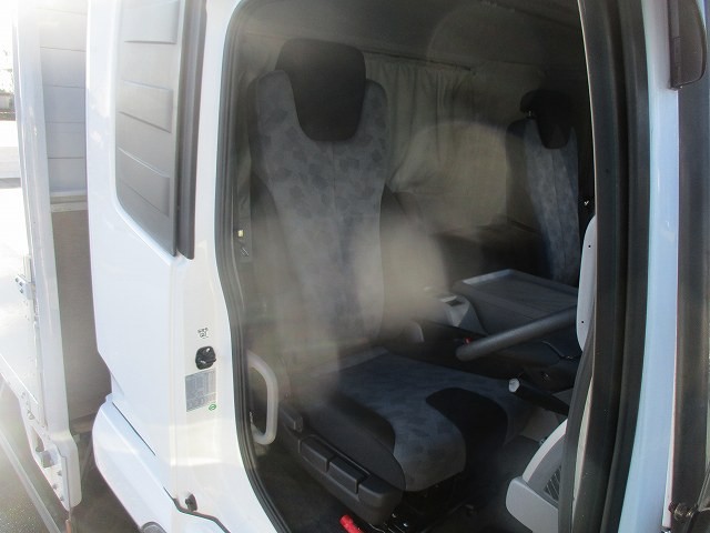 中古トラック UDトラックス平ボディアルミブロック #12