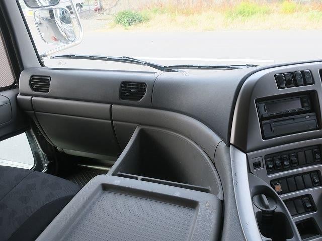 日産UD クオン 大型トラクタヘッド 
