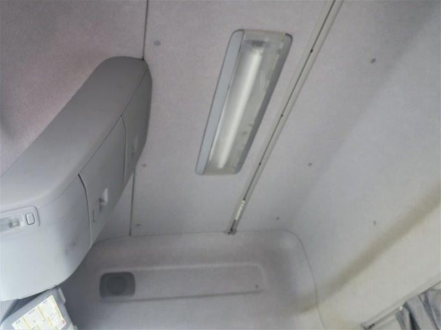 中古トラック UDトラックストラクタ #24