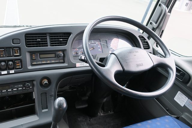 中古トラック いすゞ粉粒体運搬車 #15