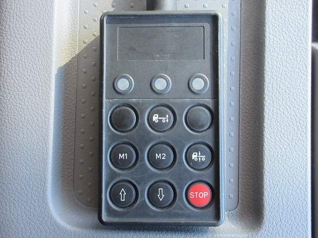 中古トラック UDトラックス平ボディアルミブロック ＃19