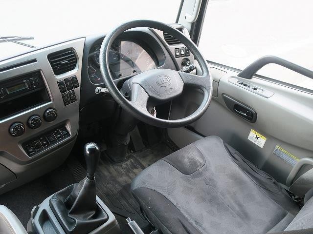 中古トラック UDトラックスアルミウィング #13