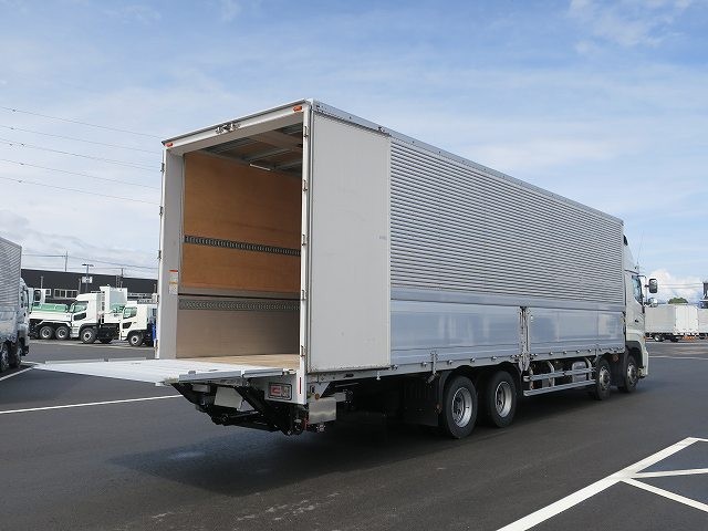日野プロフィア 大型アルミウィング