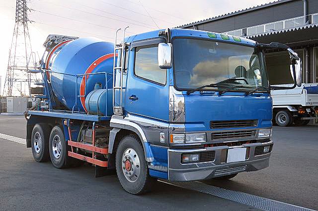 三菱ふそう、スーパーグレート、ミキサー車、KL-FV50KJXD・中古