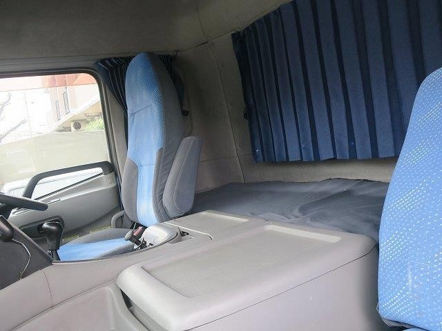 中古トラック UDトラックストラクタ #23