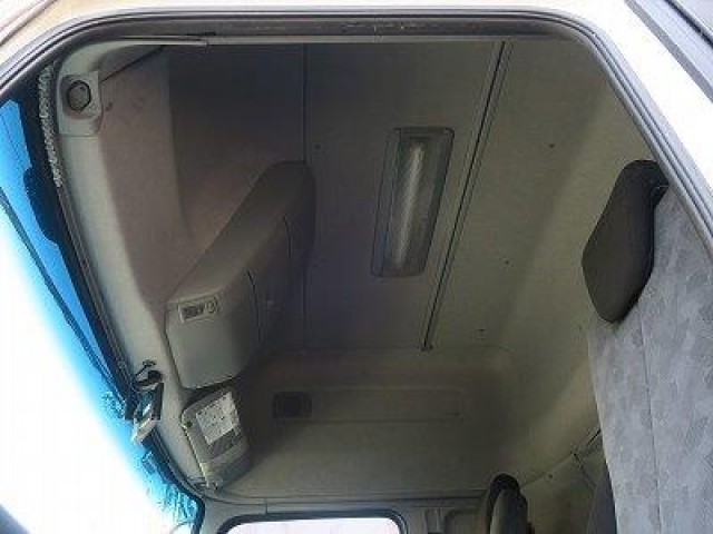 中古トラック UDトラックスアルミウィング #24