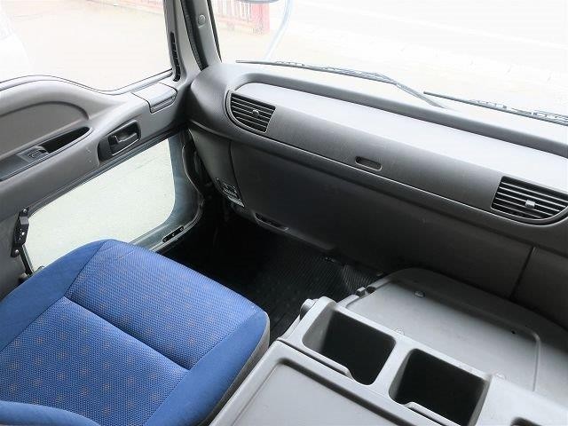 いすゞギガ大型アルミウィング