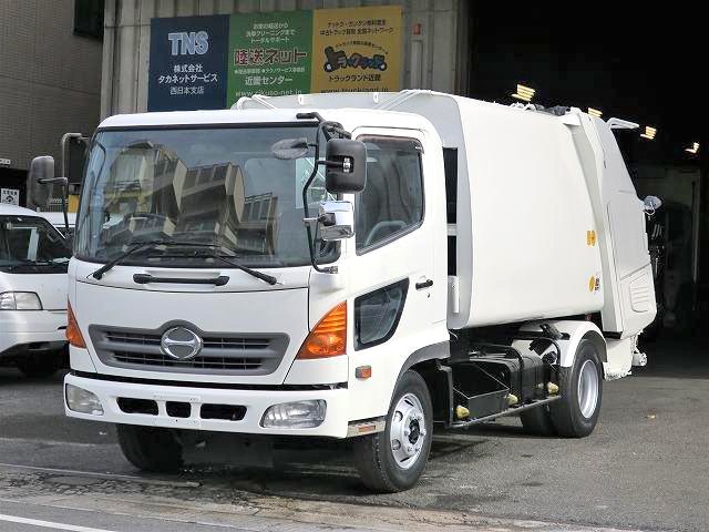 日野レンジャー 中型パッカー車（塵芥車）