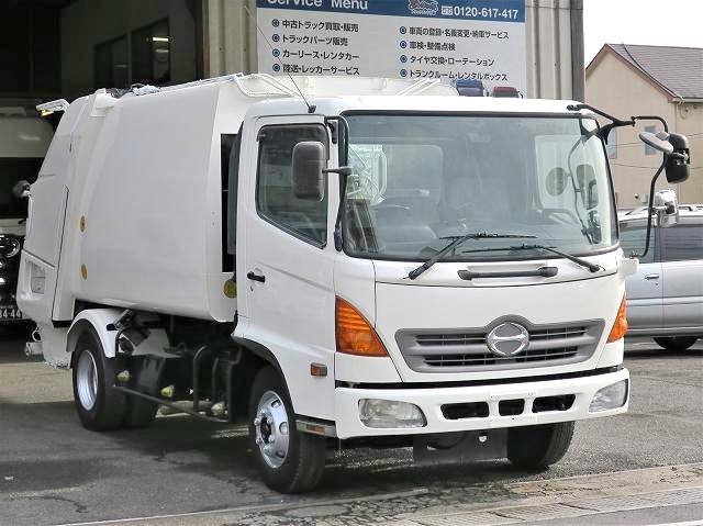 日野レンジャー 中型パッカー車（塵芥車）