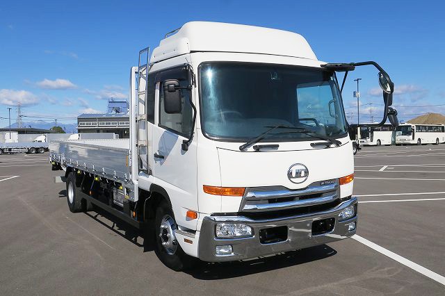 UDトラックス コンドル 中型平ボディアルミブロック