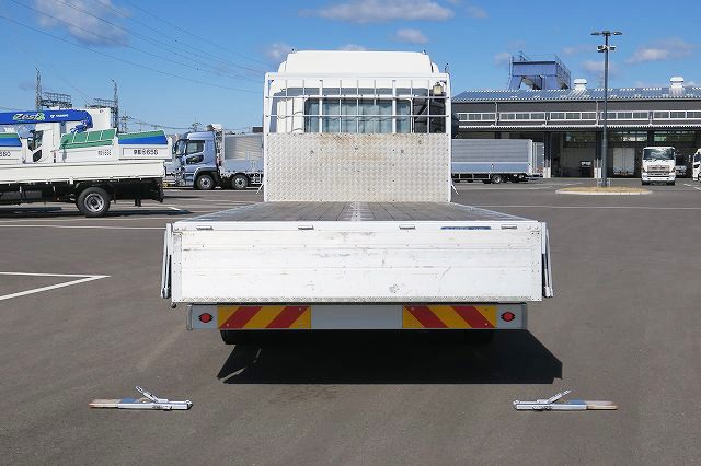 UDトラックス コンドル 中型平ボディアルミブロック