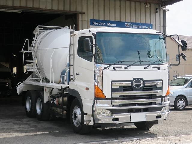 日野 プロフィア 大型コンクリートミキサー車