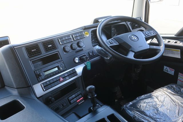 中古トラック 三菱ふそうクレーン付 #18