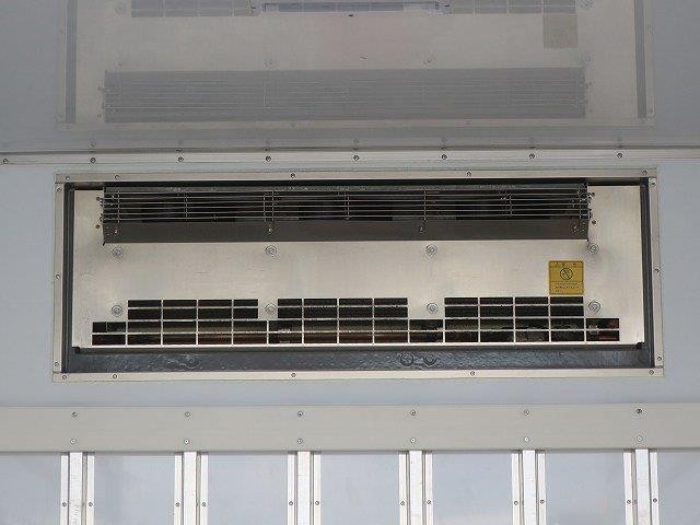 中古トラック 三菱ふそう冷凍バン ＃7