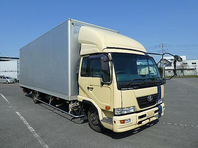 UDトラックス コンドル 中型アルミバン