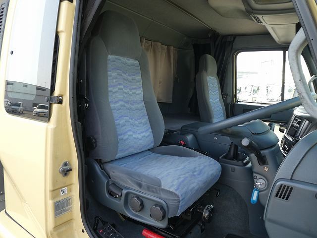 中古トラック UDトラックスアルミバン #11