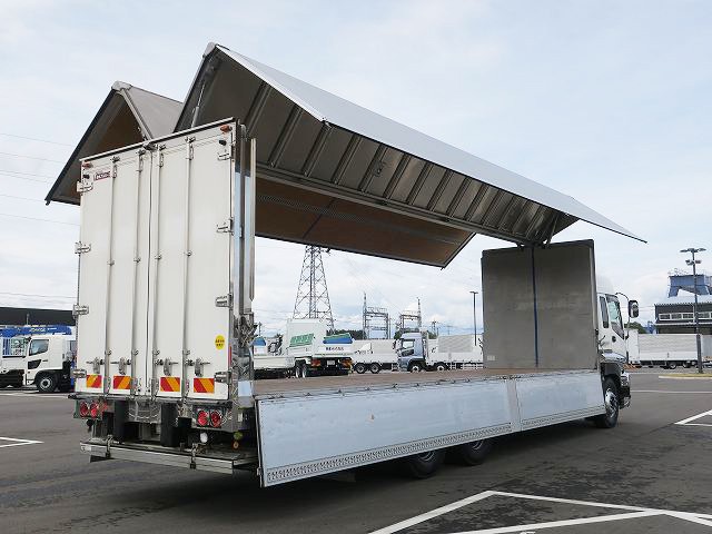 いすゞ大型アルミウィング