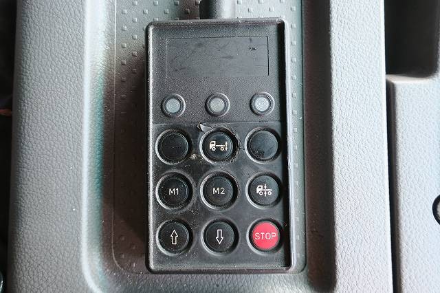 中古トラック UDトラックストラクタ #19